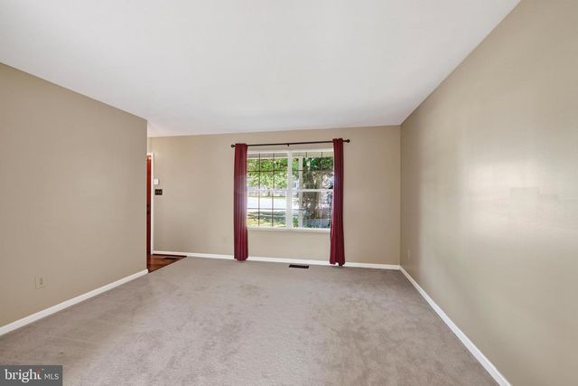 3871 YELLOWSTONE CT, Hampstead, MD 21074