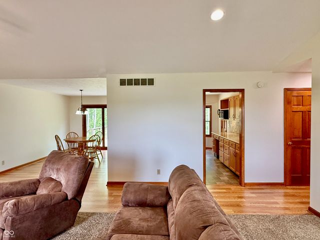 12901 S 550 W, Columbus, IN 47201
