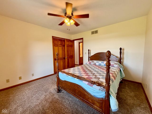 12901 S 550 W, Columbus, IN 47201