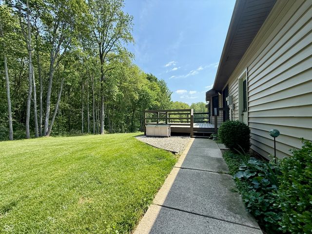 12901 S 550 W, Columbus, IN 47201