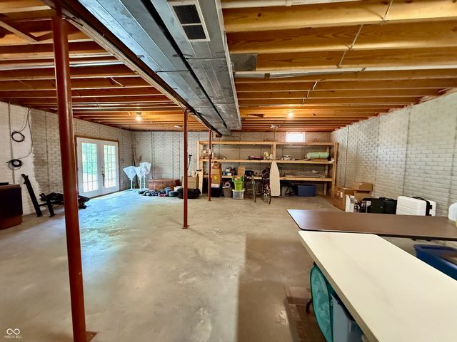 12901 S 550 W, Columbus, IN 47201