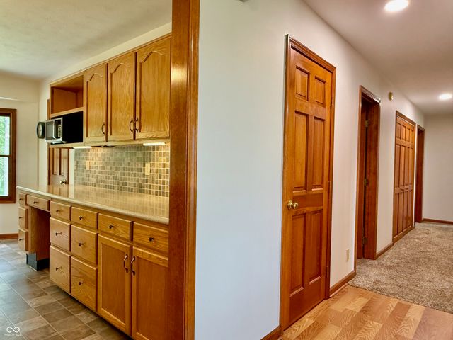 12901 S 550 W, Columbus, IN 47201