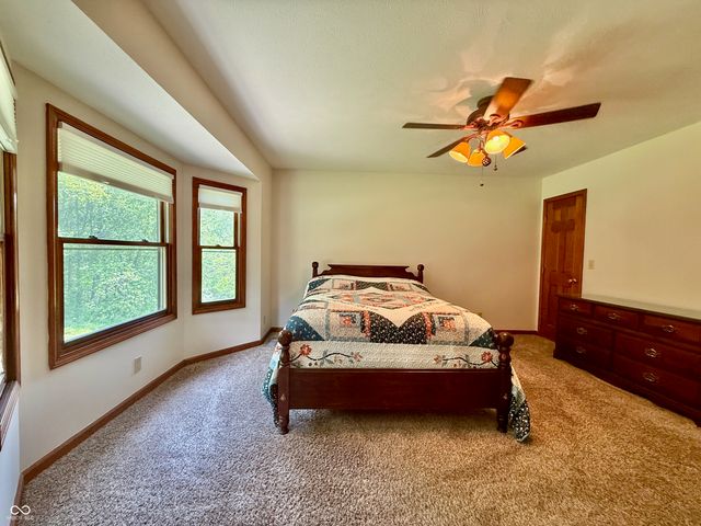 12901 S 550 W, Columbus, IN 47201