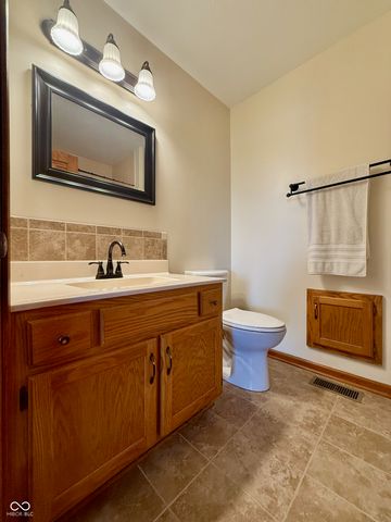 12901 S 550 W, Columbus, IN 47201
