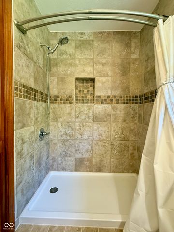 12901 S 550 W, Columbus, IN 47201