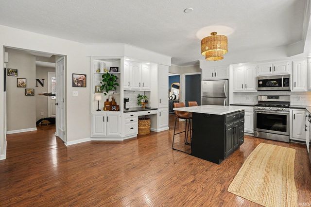 59321 Teaberry Court, Elkhart, IN 46517