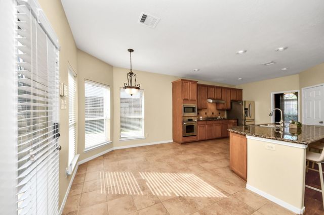 14318 Lakepointe Bend Lane, Cypress, TX 77429