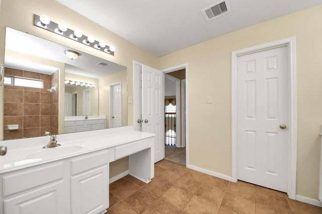 14318 Lakepointe Bend Lane, Cypress, TX 77429