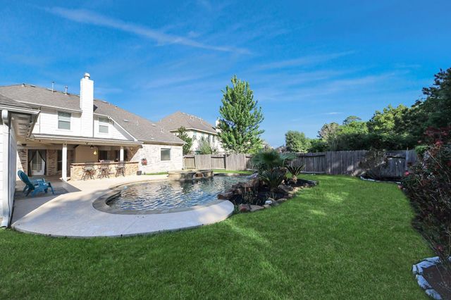 14318 Lakepointe Bend Lane, Cypress, TX 77429