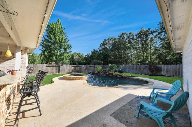 14318 Lakepointe Bend Lane, Cypress, TX 77429