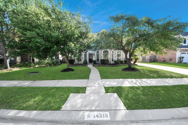 14318 Lakepointe Bend Lane, Cypress, TX 77429
