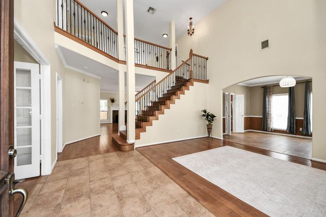 14318 Lakepointe Bend Lane, Cypress, TX 77429