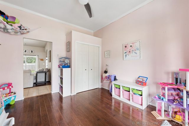 521 S 63rd Place, Broken Arrow, OK 74014