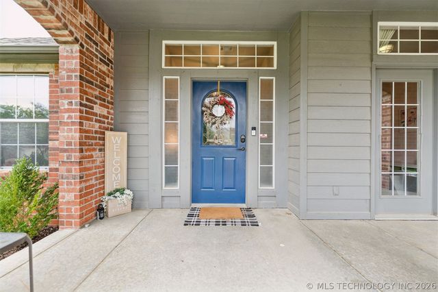 521 S 63rd Place, Broken Arrow, OK 74014