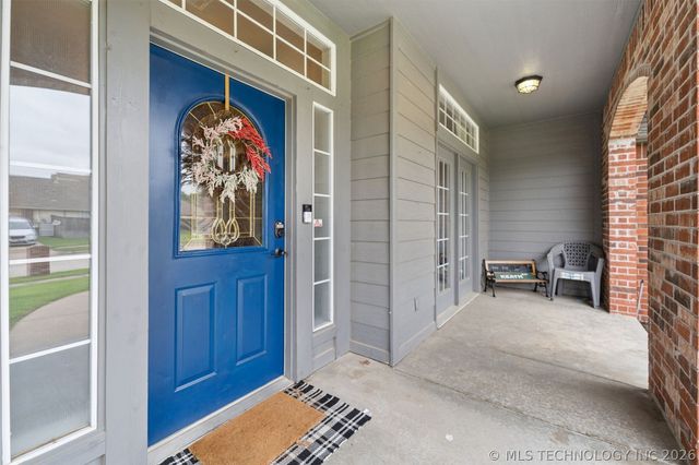 521 S 63rd Place, Broken Arrow, OK 74014