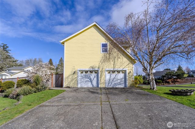 1257 Cameo Court NE, Poulsbo, WA 98370