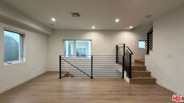 5222 Satsuma Avenue, North Hollywood, CA 91601