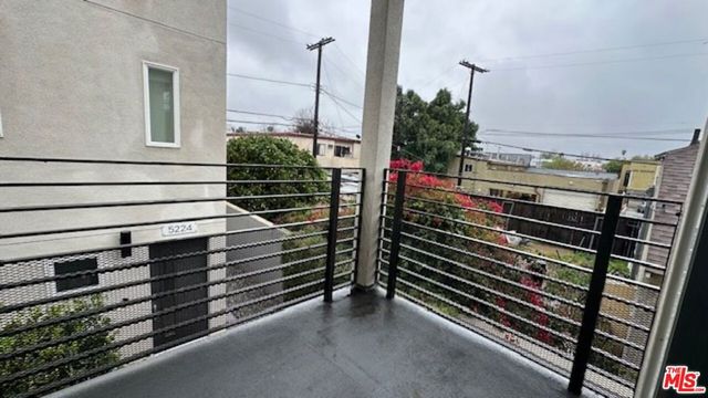5222 Satsuma Avenue, North Hollywood, CA 91601