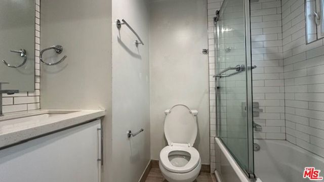 5222 Satsuma Avenue, North Hollywood, CA 91601