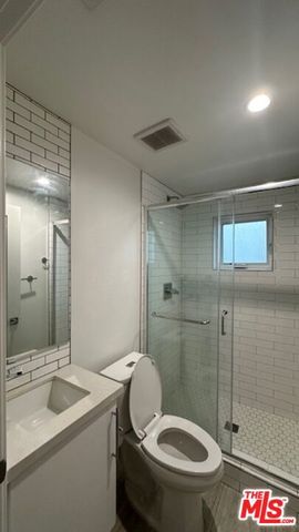 5222 Satsuma Avenue, North Hollywood, CA 91601
