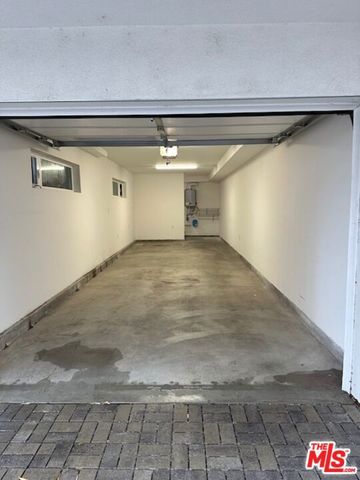 5222 Satsuma Avenue, North Hollywood, CA 91601