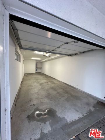 5222 Satsuma Avenue, North Hollywood, CA 91601