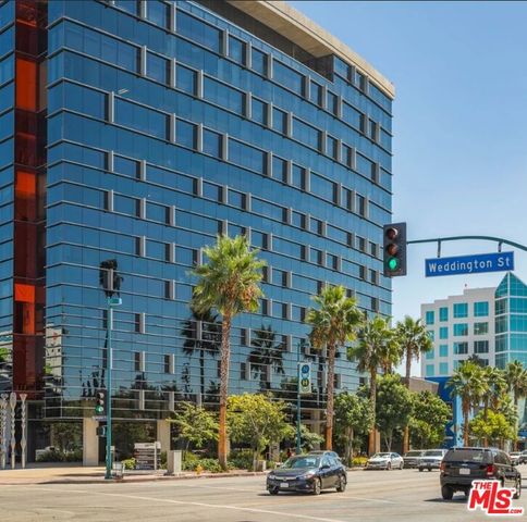 5222 Satsuma Avenue, North Hollywood, CA 91601