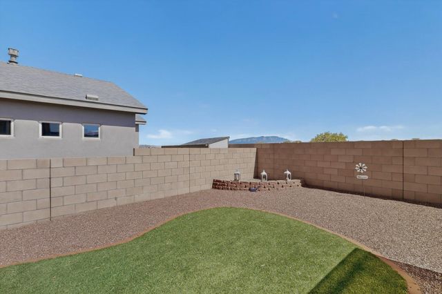 4161 Crowned Eagle Loop NE, Rio Rancho, NM 87144