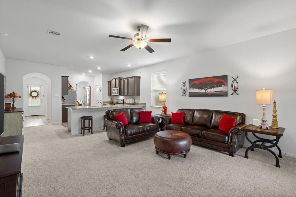 Image 14 of property listing at 10722 Millet Court, Richmond, TX 77469