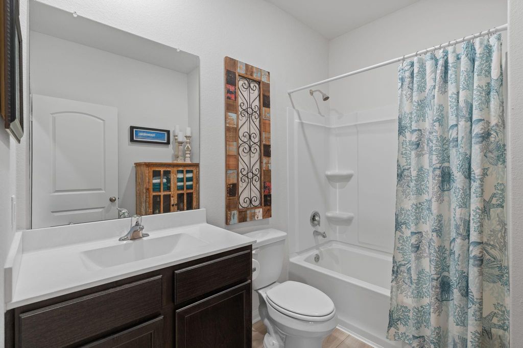 Image 29 of property listing at 10722 Millet Court, Richmond, TX 77469