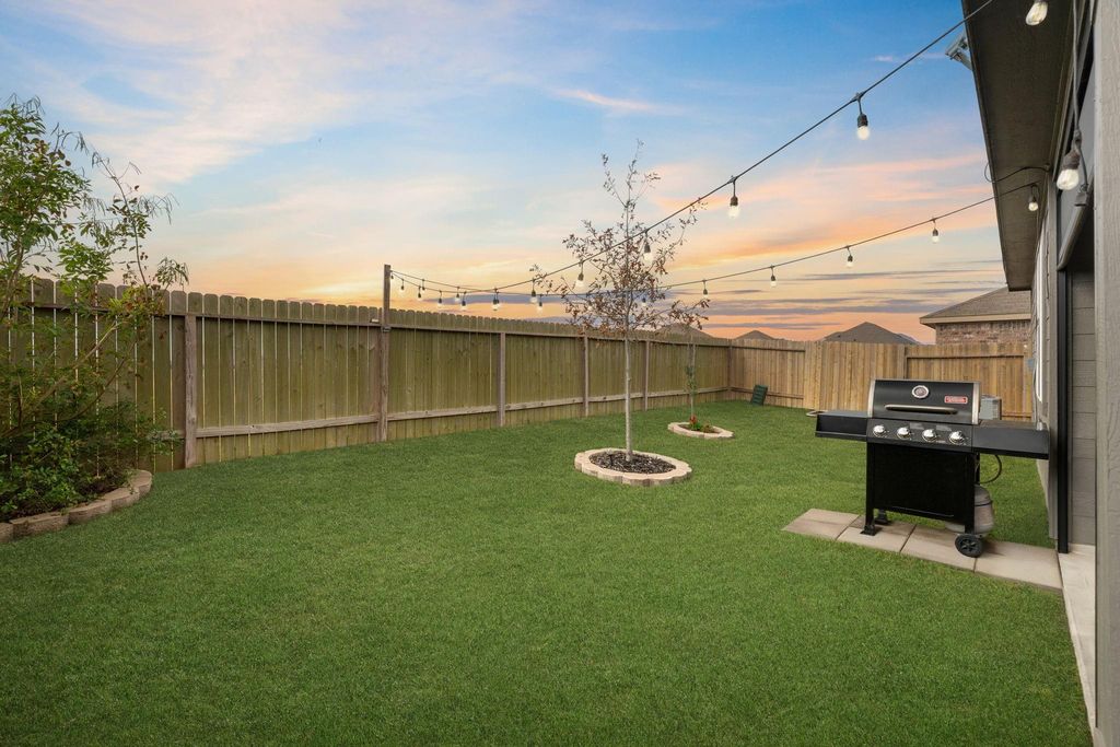 Image 36 of property listing at 10722 Millet Court, Richmond, TX 77469