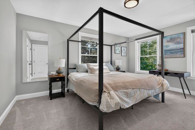 3 Farm Meadows Lane, Londonderry, NH 03053