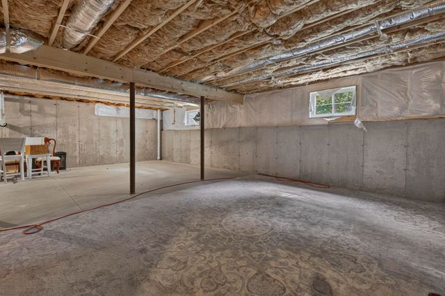 3 Farm Meadows Lane, Londonderry, NH 03053