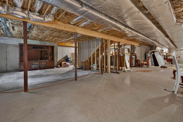 3 Farm Meadows Lane, Londonderry, NH 03053