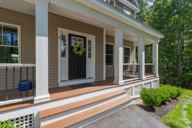 3 Farm Meadows Lane, Londonderry, NH 03053