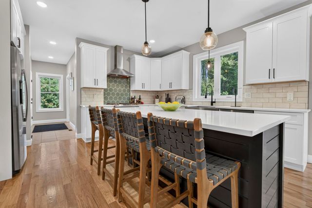 3 Farm Meadows Lane, Londonderry, NH 03053