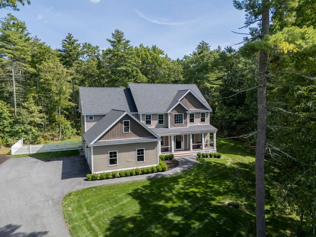 3 Farm Meadows Lane, Londonderry, NH 03053
