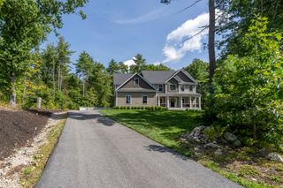 3 Farm Meadows Lane, Londonderry, NH 03053