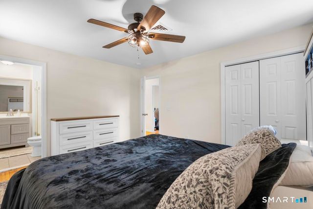 6 Snowapple Lane, Milford, CT 06460