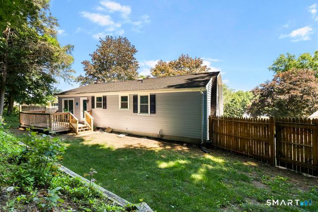 6 Snowapple Lane, Milford, CT 06460