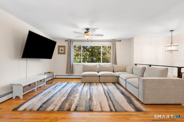 6 Snowapple Lane, Milford, CT 06460
