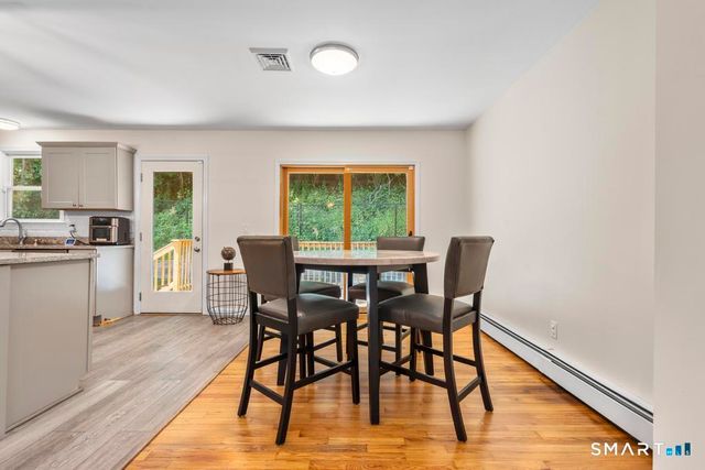 6 Snowapple Lane, Milford, CT 06460