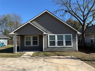 705 S Binkley, Sherman, TX 75092