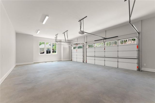 4860 Grandview Court, Flowery Branch, GA 30542