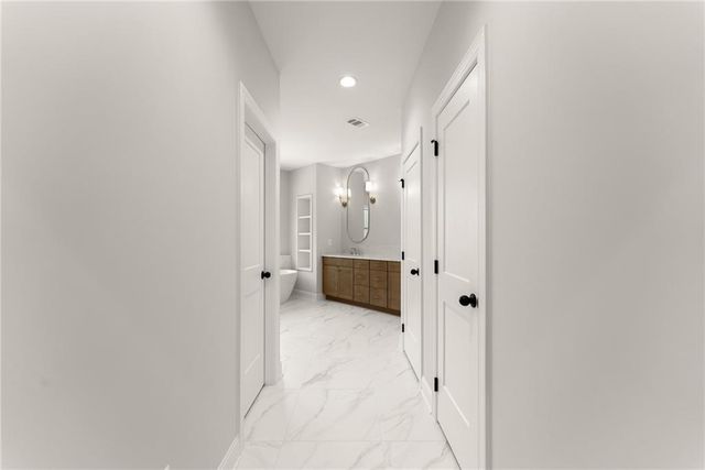 4860 Grandview Court, Flowery Branch, GA 30542