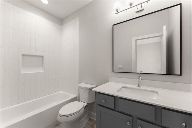 4860 Grandview Court, Flowery Branch, GA 30542