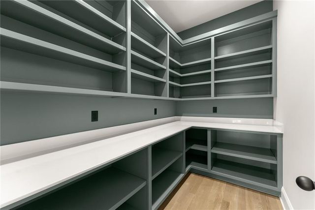 4860 Grandview Court, Flowery Branch, GA 30542