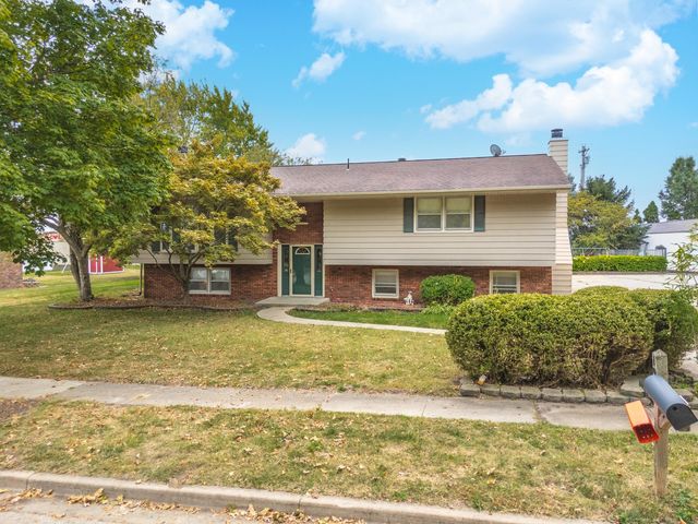 1909 Marzel Drive, Bloomington, IL 61701