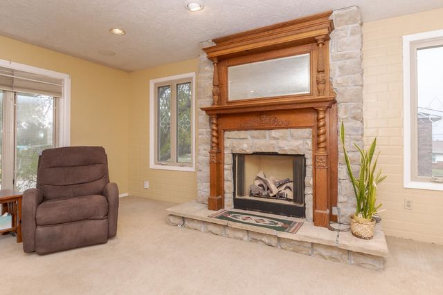 1909 Marzel Drive, Bloomington, IL 61701