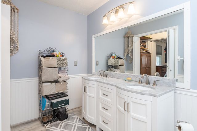 1909 Marzel Drive, Bloomington, IL 61701